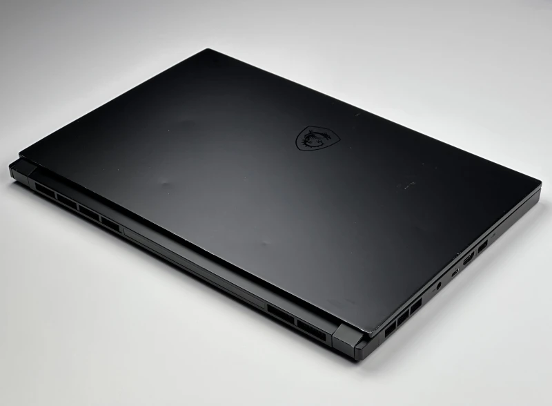 MSI GS66 Stealth 11UH - i9-11900H, 360Hz, RTX 3080. Gamingowy laptop z klawiaturą RGB i matrycą 360Hz stworzoną do rywalizacji e-sportowej.