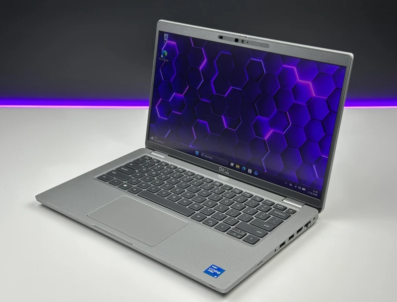 Dell Latitude 5420 z procesorem i5-1145G7, dotykowym ekranem 14" FHD i klawiaturą US. Laptop biznesowy z Intel Iris Xe i Thunderbolt 4.