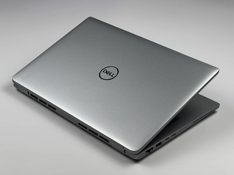 Dell Latitude 5440 z procesorem  i7-1365U, dotykowym ekranem 14" FHD. Laptop biznesowy z czytnikiem linii papilarnych, klawiaturą US i Thunderbolt 4.