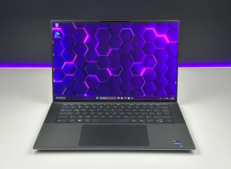 Dell Precision 5570 - procesor i7-12700H, matryca 15.6" FHD+, RTX A1000. Mobilna stacja robocza do CAD, projektowania i pracy profesjonalnej.