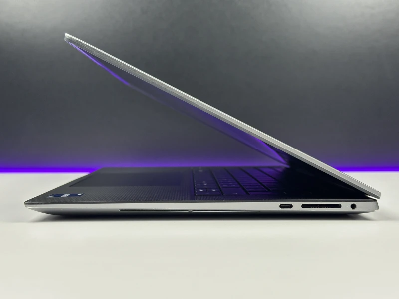 Dell Precision 5570 - procesor i7-12700H, matryca 15.6" FHD+, RTX A1000. Mobilna stacja robocza do CAD, projektowania i pracy profesjonalnej.