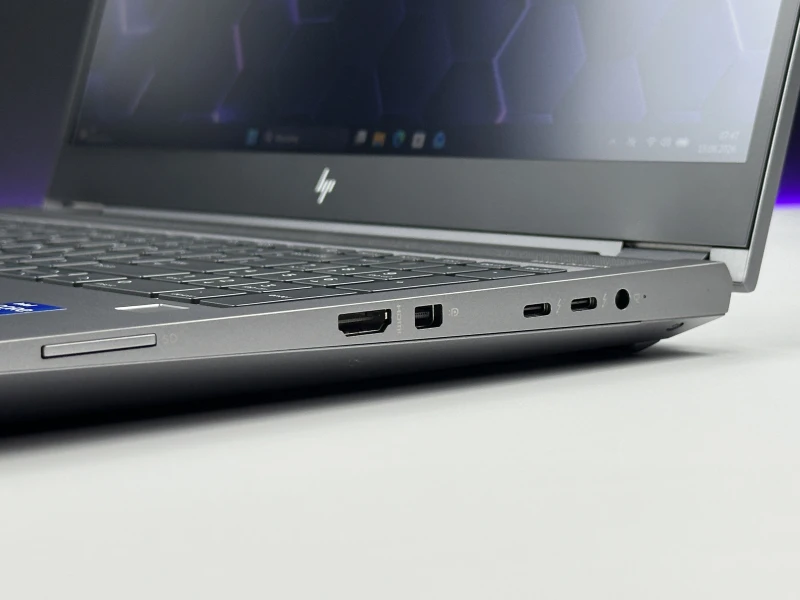 HP ZBook Fury 15 G8 – i7-11850H, FHD 15.6" i Quadro T1200 4GB. Mobilna stacja robocza do CAD, grafiki i projektów 3D. Profesjonalna moc w laptopie.