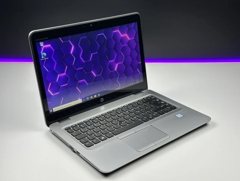 HP EliteBook 840 G3 z procesorem i5-6200U, Windows 10 Pro i dotykowym ekranem. Laptop biznesowy z Intel HD 520 oraz portami VGA, DP i USB-C..