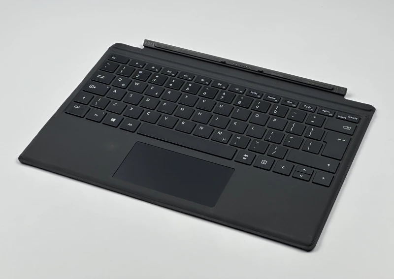 Microsoft Surface Pro 7 z procesorem i7-1065G7, 16GB RAM, SSD 256GB i dotykowym ekranem 12.3" 2736x1824. Tablet 2w1 z Intel Iris Plus Graphics.
