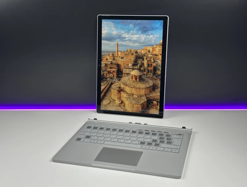 Microsoft Surface Book 3 – i7-1065G7, GTX 1650 (4GB) i dotykowa matryca 3000x2000. Moc laptopa, wygoda tabletu – twórz bez ograniczeń! ✨ Microsoft Surface Book 3 – i7-1065G7, GTX 1650 (4GB) i dotykowa matryca 3000x2000. Moc laptopa, wygoda tabletu – twórz bez ograniczeń! ✨