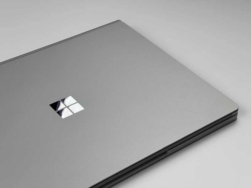 Microsoft Surface Book 3 – i7-1065G7, GTX 1650 (4GB) i dotykowa matryca 3000x2000. Moc laptopa, wygoda tabletu – twórz bez ograniczeń! ✨