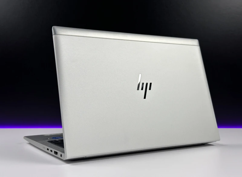 HP EliteBook 830 G8 z i5-1145G7, 13.3" FHD Sure View. Kompaktowy laptop biznesowy z funkcją ochrony prywatności ekranu i lekką konstrukcją.