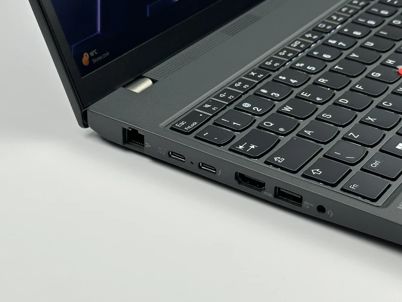 Lenovo ThinkPad T16 Gen 1 z i7-1270P i dotykowym ekranem 16” FHD+. Wydajny laptop biznesowy z dużą przestrzenią roboczą do pracy i multitaskingu.