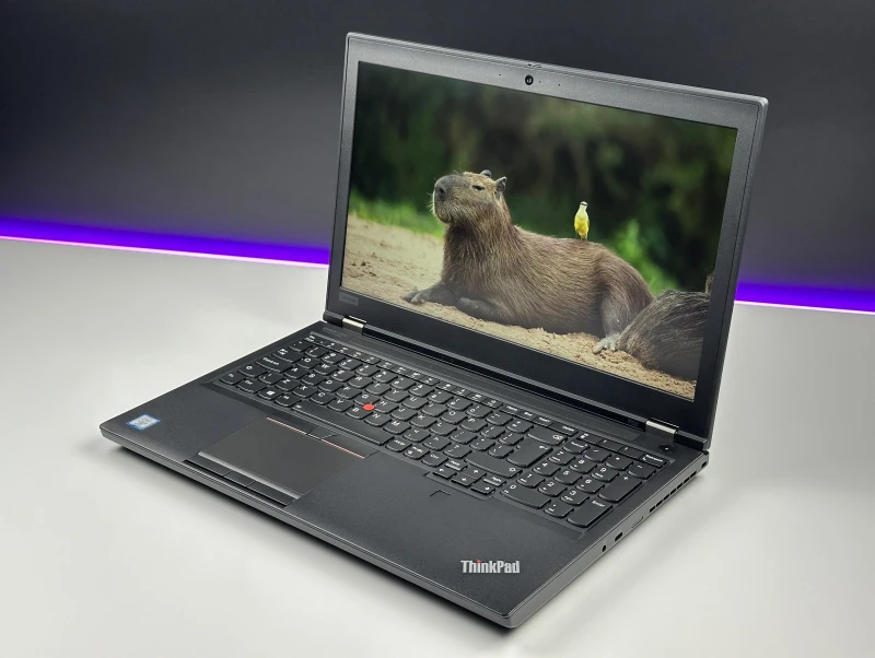 Lenovo ThinkPad P53 z i7-9850H, matrycą FHD i grafiką T1000 (4GB) – stacja robocza dla wymagających, łącząca moc i profesjonalną grafikę. Lenovo ThinkPad P53 z i7-9850H, matrycą FHD i grafiką T1000 (4GB) – stacja robocza dla wymagających, łącząca moc i profesjonalną grafikę.
