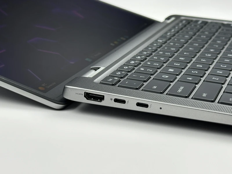 Dell Latitude 7450 z procesorem Intel Core Ultra 7 165U, 16 GB RAM i dotykowym ekranem 14″ FHD+. Laptop biznesowy z klawiaturą US.