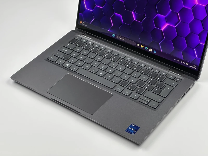 Dell Latitude 7430 2in1 z i5-1245U, dotykowym ekranem – laptop konwertowalny z obudową z włókna węglowego, łączący wydajność i mobilność.