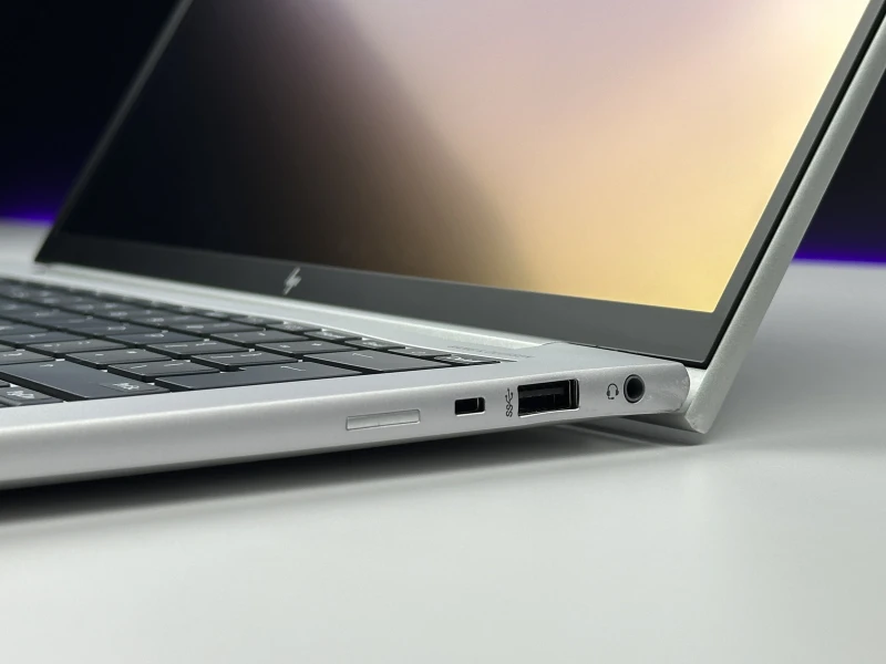 HP EliteBook 840 G10 – wydajność i dyskrecja! i7-1370P, FHD+ z filtrem prywatyzującym – komfort i bezpieczeństwo pracy na najwyższym poziomie.