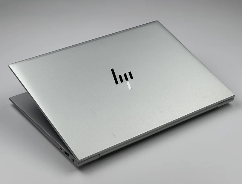 HP EliteBook 840 G10 – wydajność i dyskrecja! i7-1370P, FHD+ z filtrem prywatyzującym – komfort i bezpieczeństwo pracy na najwyższym poziomie.