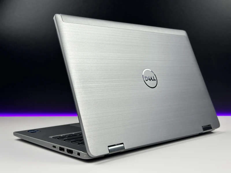 Dell Latitude 7430 2in1 z Intel Core i7-1265U, 32GB RAM i dotykowym ekranem. Aluminiowy laptop konwertowalny z klawiaturą US i grafiką Iris Xe.