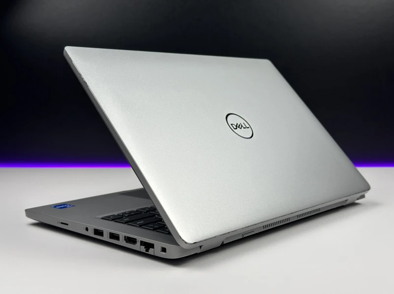 Dell Latitude 5430 - procesor i5-1235U, matryca 14" oraz modem LTE – nowoczesny laptop biznesowy z klawiaturą US, idealny do pracy.