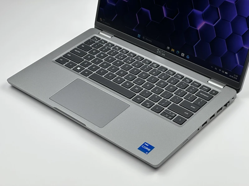 Dell Latitude 5430 - procesor i5-1235U, matryca 14" oraz modem LTE – nowoczesny laptop biznesowy z klawiaturą US, idealny do pracy.