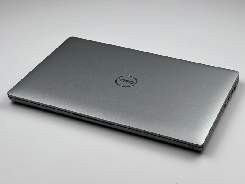 Dell Latitude 5430 - procesor i5-1235U, matryca 14" oraz modem LTE – nowoczesny laptop biznesowy z klawiaturą US, idealny do pracy.