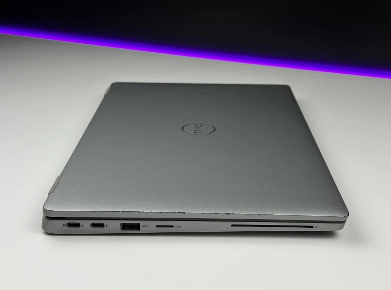 Dell Latitude 5330 - i5-1235U, 8GB RAM, LTE. Lekki laptop biznesowy z klawiaturą US i szybkim interfejsem PCIe NVMe do codziennej pracy mobilnej.