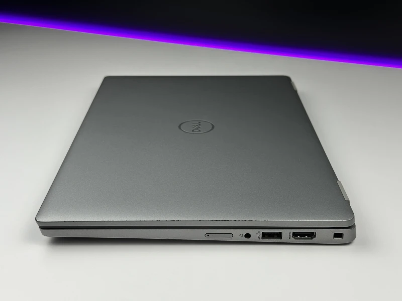 Dell Latitude 5330 - i5-1235U, 8GB RAM, LTE. Lekki laptop biznesowy z klawiaturą US i szybkim interfejsem PCIe NVMe do codziennej pracy mobilnej.