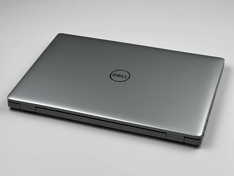 Dell Latitude 5410 z i5-10310U i matrycą FHD – wszechstronny laptop biznesowy, łączący moc, wygodę i niezawodność, idealny do codziennych zadań.