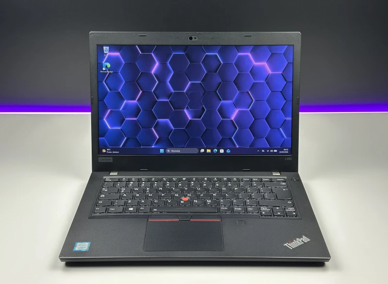 Lenovo ThinkPad L490 z procesorem i5-8265U, ekranem 14" FHD i czytnikiem linii papilarnych. Biznesowy laptop z dwoma slotami RAM DDR4.