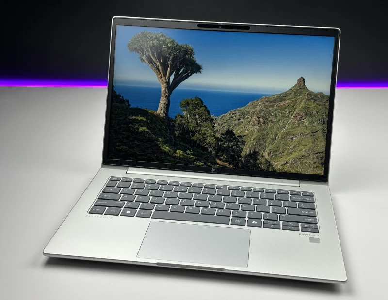 HP Elite mt645 G8 Ryzen 5 7535U, 14" FHD+ – wydajny laptop biznesowy do pracy mobilnej i biurowej z klawiaturą US.