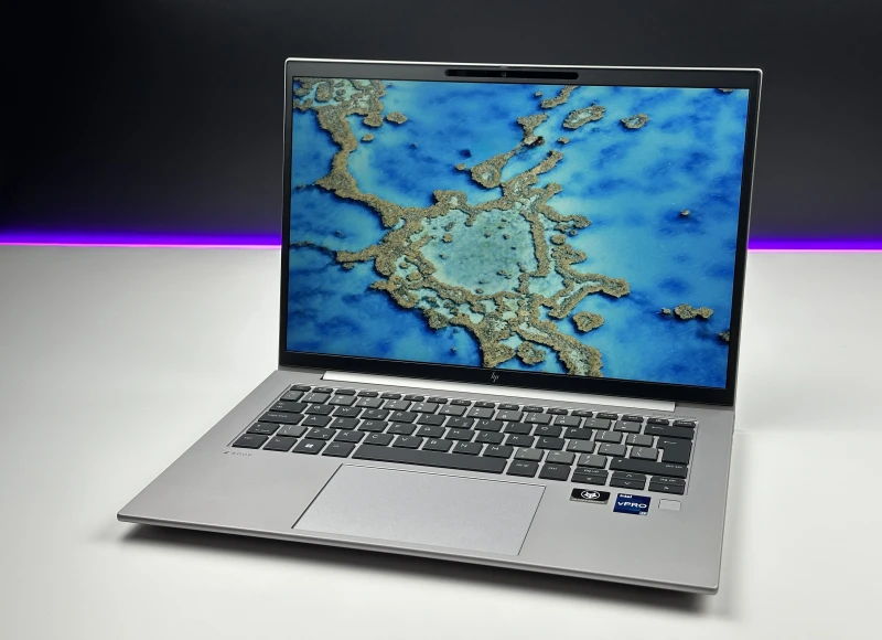 HP ZBook Firefly 14 G9 z i7-1265U, ekranem 14" FHD+, grafiką T550 (4GB). Lekka mobilna stacja robocza do projektowania, pracy biurowej i mobilnej.