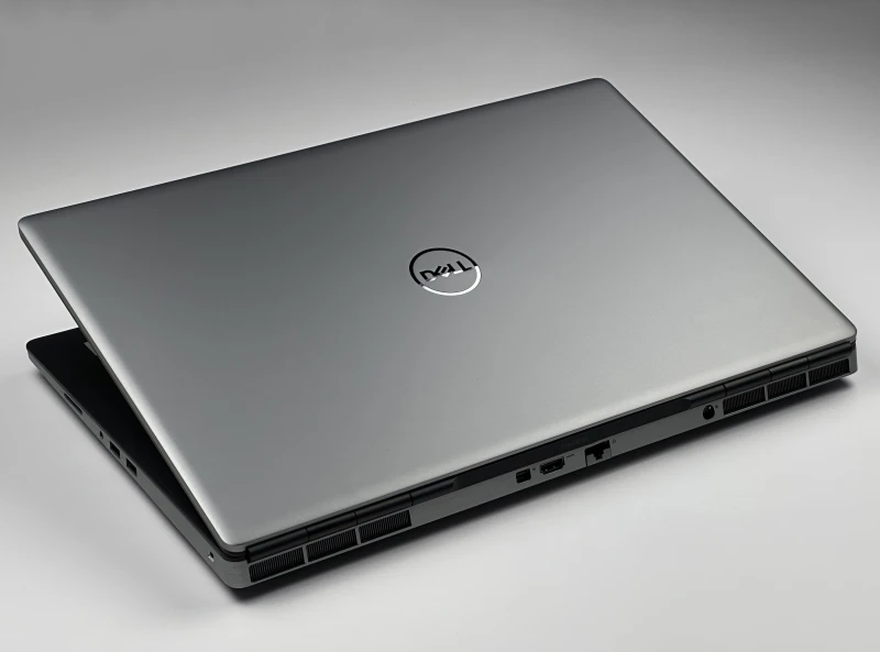 Dell Precision 7750 z i7-10850H i RTX4000 – profesjonalna stacja robocza stworzona do grafiki 3D, CAD i wymagających projektów inżynieryjnych. Dell Precision 7750 z i7-10850H i RTX4000 – profesjonalna stacja robocza stworzona do grafiki 3D, CAD i wymagających projektów inżynieryjnych.