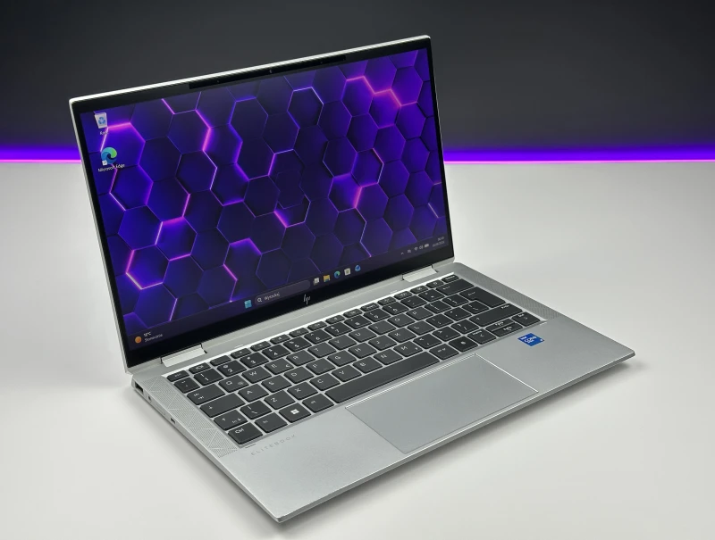 HP EliteBook x360 1030 G8 z i5-1145G7, 16GB RAM, dotykowym ekranem FHD i modemem LTE – mobilność, styl i pełna funkcjonalność.