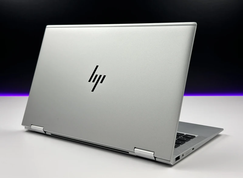 HP EliteBook x360 1030 G8 z i5-1145G7, 16GB RAM, dotykowym ekranem FHD i modemem LTE – mobilność, styl i pełna funkcjonalność.