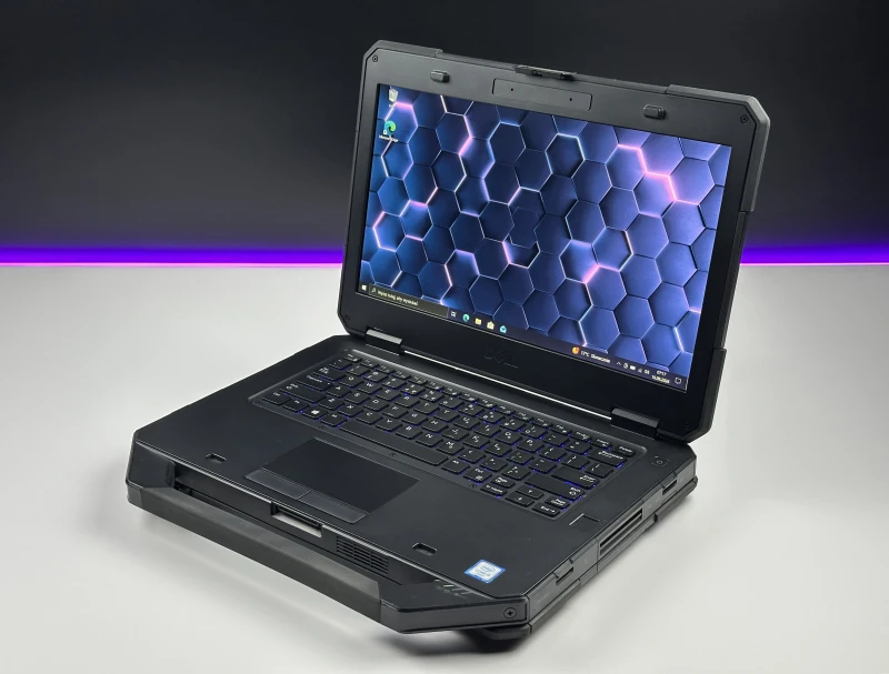 Dell Latitude 5414 Rugged z procesorem i5-6300U, ekranem 14" i Intel HD Graphics 520. Wzmocniony laptop terenowy z Windows 10 Pro.