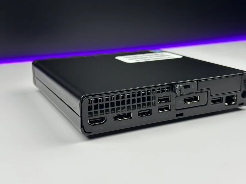 HP ProDesk 400 G6 Mini z Pentium Gold G6400T i Intel UHD Graphics 610. Komputer biurowy z 2 slotami RAM DDR4 i obsługą dysków M.2 NVMe.