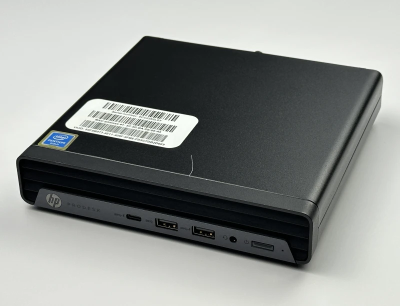 HP ProDesk 400 G6 Mini z Pentium Gold G6400T i Intel UHD Graphics 610. Komputer biurowy z 2 slotami RAM DDR4 i obsługą dysków M.2 NVMe.