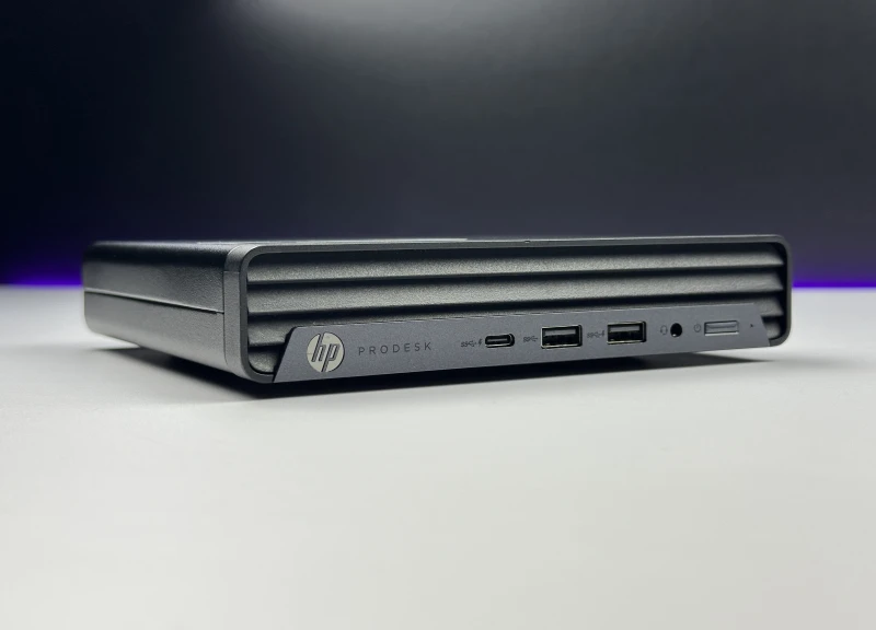 HP ProDesk 400 G6 Mini z Pentium Gold G6400T i Intel UHD Graphics 610. Komputer biurowy z 2 slotami RAM DDR4 i obsługą dysków M.2 NVMe.
