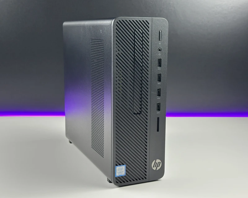 HP 290 G2 SFF z procesorem i3-9100 i Intel UHD Graphics 630. Kompaktowy komputer biurowy z HDMI, VGA i możliwością rozbudowy podzespołów.