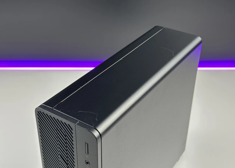 HP 290 G2 SFF z procesorem i3-9100 i Intel UHD Graphics 630. Kompaktowy komputer biurowy z HDMI, VGA i możliwością rozbudowy podzespołów.
