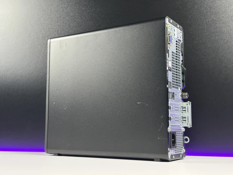 HP 290 G2 SFF z procesorem i3-9100 i Intel UHD Graphics 630. Kompaktowy komputer biurowy z HDMI, VGA i możliwością rozbudowy podzespołów.
