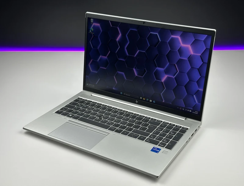 HP EliteBook 850 G8 – i7-1185G7 i matryca 15.6". Biznesowy laptop klasy premium do pracy biurowej, mobilnej i codziennych zadań. Solidna wydajność.