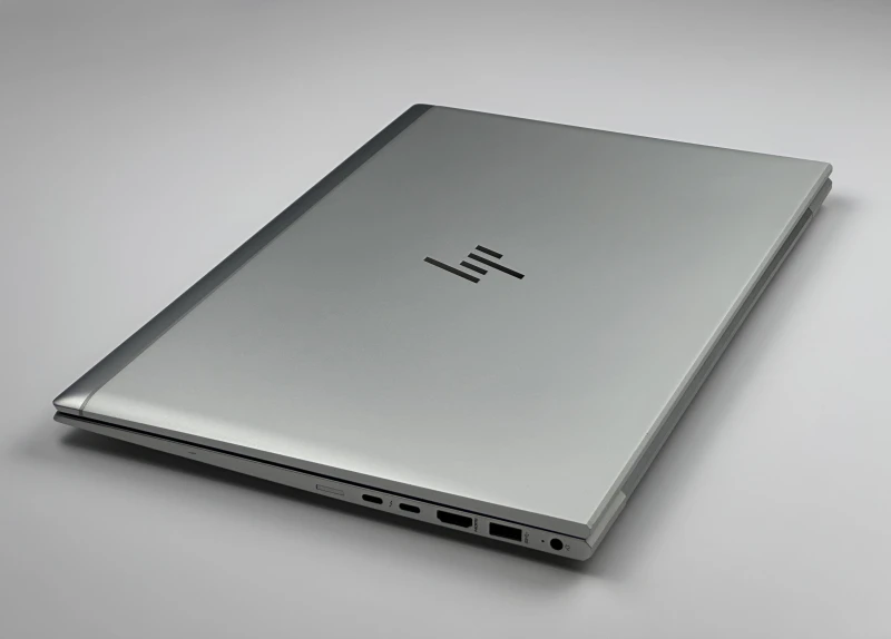 HP EliteBook 850 G8 – i7-1185G7 i matryca 15.6". Biznesowy laptop klasy premium do pracy biurowej, mobilnej i codziennych zadań. Solidna wydajność.