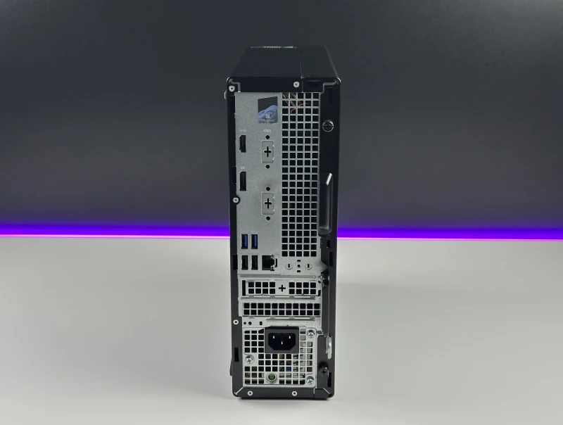 Dell OptiPlex 3000 SFF z procesorem i5-12500 i Intel UHD Graphics 770. Komputer biznesowy z obsługą TPM 2.0 i szerokim zestawem złączy.