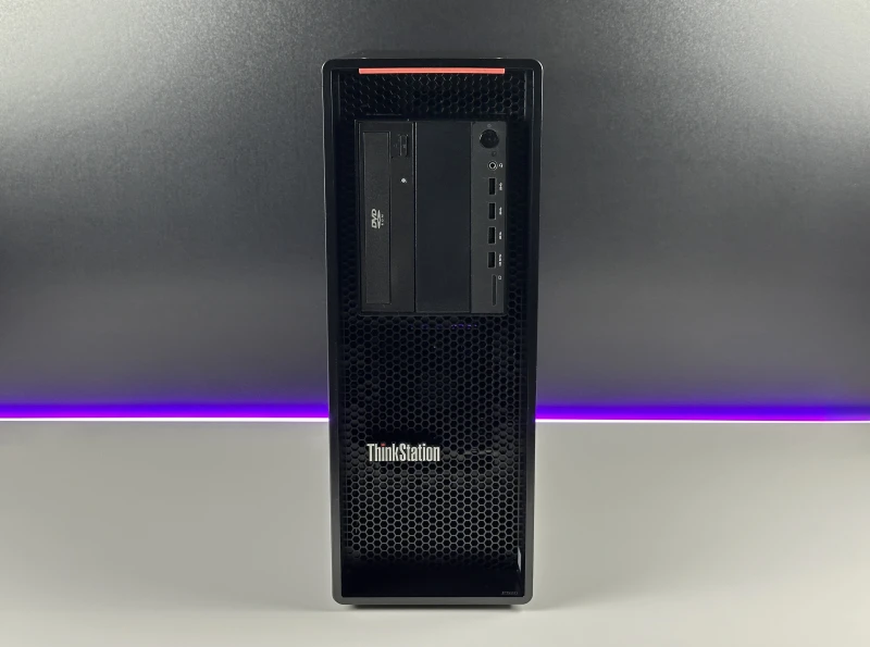 Lenovo ThinkStation P520 Tower z Xeon W-2123, 32GB RAM, SSD 512GB i Quadro P4000. Stacja robocza z dużym potencjałem rozbudowy pamięci.