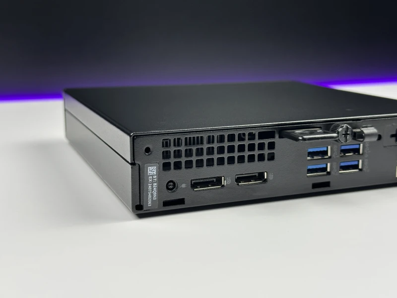Dell OptiPlex 7000 Micro z i5-12500T, pamięcią DDR4 i Intel UHD 770. Kompaktowy komputer z Wi-Fi oraz szybkim portem USB-C 3.2 Gen 2x2.
