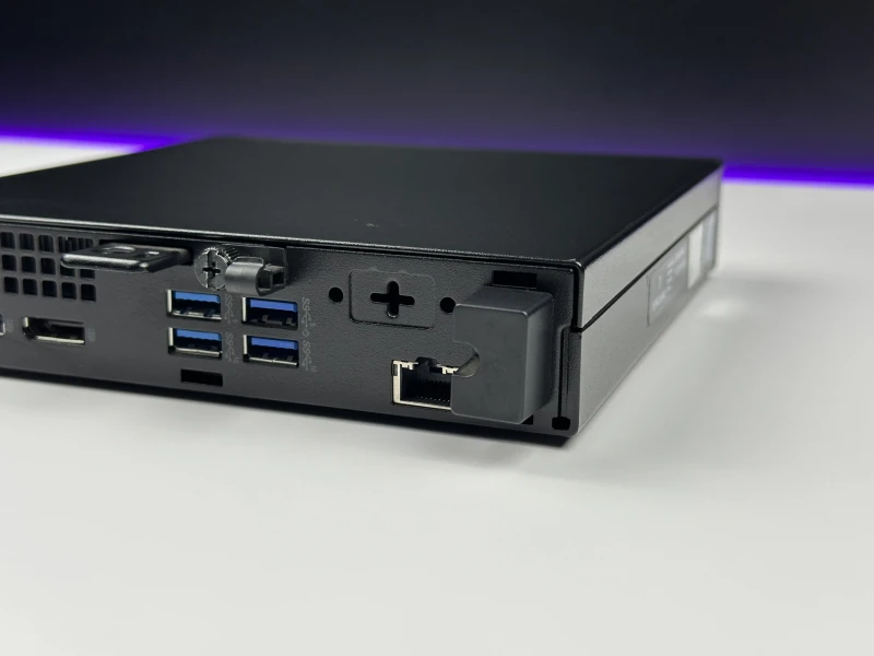 Dell OptiPlex 7000 Micro z i5-12500T, pamięcią DDR4 i Intel UHD 770. Kompaktowy komputer z Wi-Fi oraz szybkim portem USB-C 3.2 Gen 2x2.