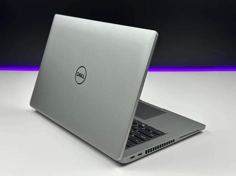 Dell Latitude 5430 - procesor i5-1235U, matryca 14" oraz modem LTE – nowoczesny laptop biznesowy z klawiaturą US, idealny do pracy.