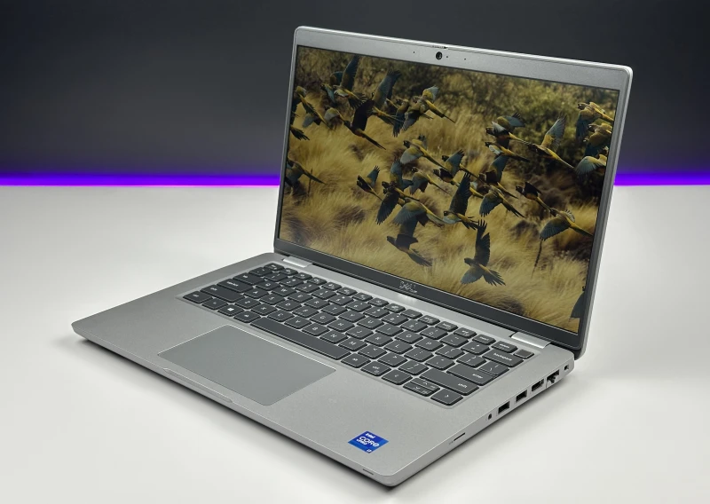 Dell Latitude 5421 z procesorem i7-11850H, ekranem 14" FHD i Intel UHD Graphics. Laptop biznesowy z czytnikiem linii papilarnych i Thunderbolt 4.