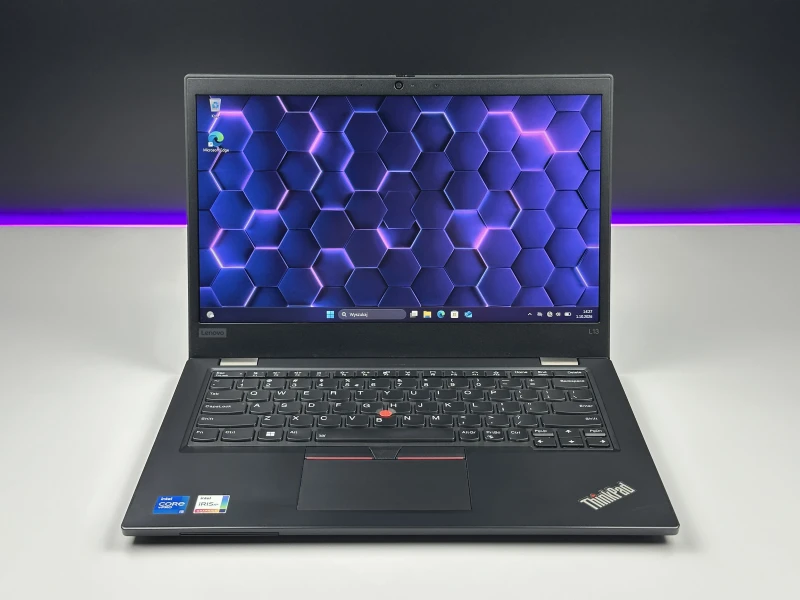 Lenovo ThinkPad L13 Gen 2 z procesorem i5-1145G7, 16GB RAM i ekranem 13.3" FHD. Kompaktowy laptop z Intel Iris Xe Graphics i klawiaturą US.