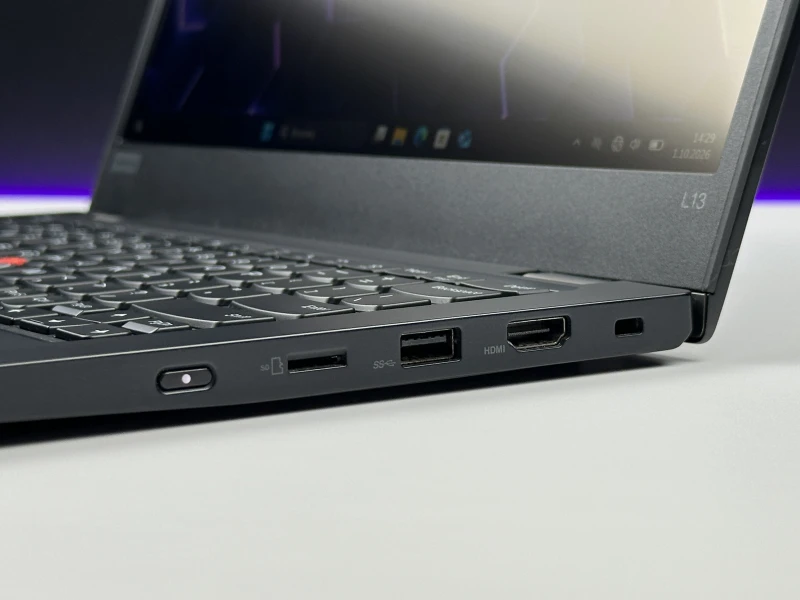 Lenovo ThinkPad L13 Gen 2 z procesorem i5-1145G7, 16GB RAM i ekranem 13.3" FHD. Kompaktowy laptop z Intel Iris Xe Graphics i klawiaturą US. Lenovo ThinkPad L13 Gen 2 z procesorem i5-1145G7, 16GB RAM i ekranem 13.3" FHD. Kompaktowy laptop z Intel Iris Xe Graphics i klawiaturą US.