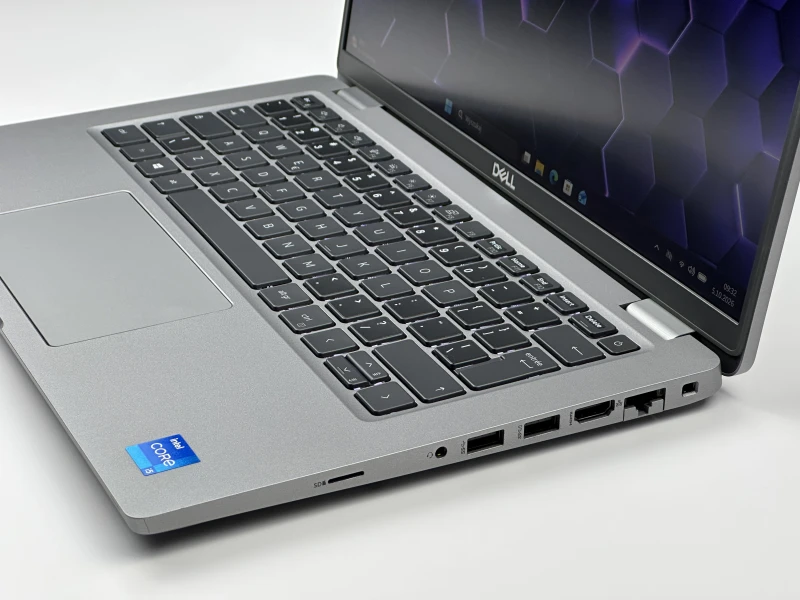 Dell Latitude 5420 z i5-1145G7 – wydajny laptop biznesowy do pracy biurowej, nauki i codziennych zadań. Mobilny, szybki, niezawodny i profesjonalny.