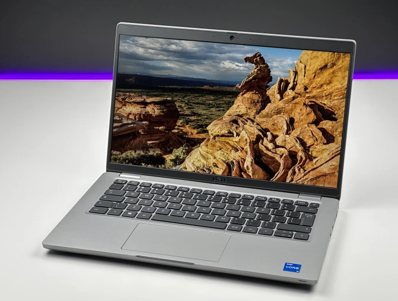 Dell Latitude 5420 z i5-1145G7 – wydajny laptop biznesowy do pracy biurowej, nauki i codziennych zadań. Mobilny, szybki, niezawodny i profesjonalny.