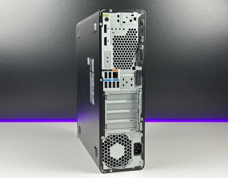 HP Z2 G5 SFF Workstation z i7-10700, Intel UHD Graphics 630 i napędem DVD. Profesjonalna konstrukcja SFF z łatwym dostępem do podzespołów.
